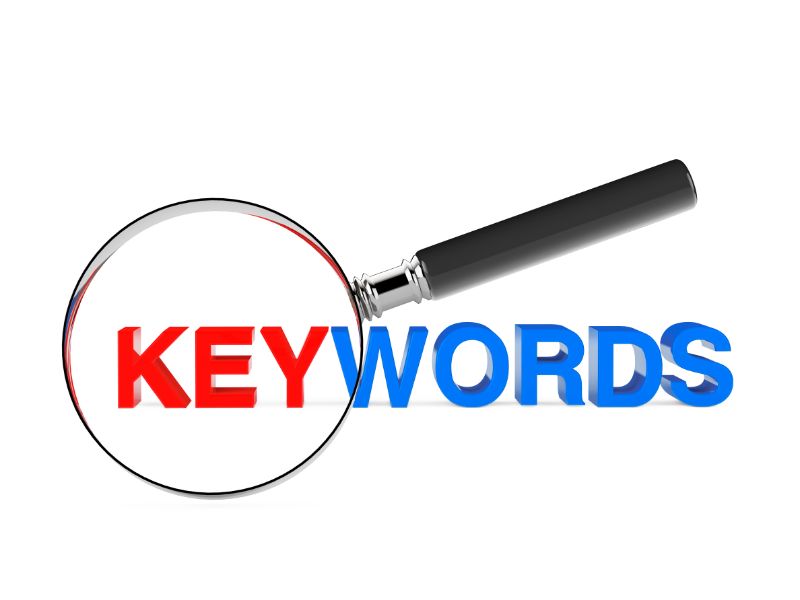 Bước 2: Tìm và gạch chân những từ khóa quan trọng trong các câu hỏi (keywords)
